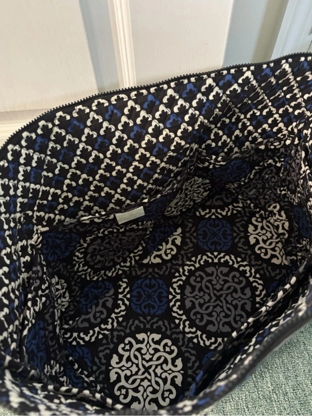 Vera Bradley set of 2 Canterberry Cobalt Large Tote Bags Zip Travel & Shoulder